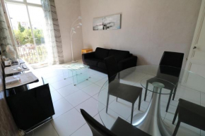 Отель 1 bedroom Canada  Канны